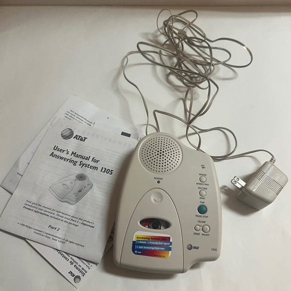 Vintage AT&T Micro Cassette Answering System Model 1305 Two Way Recording 1998 - Picture 2 of 7
